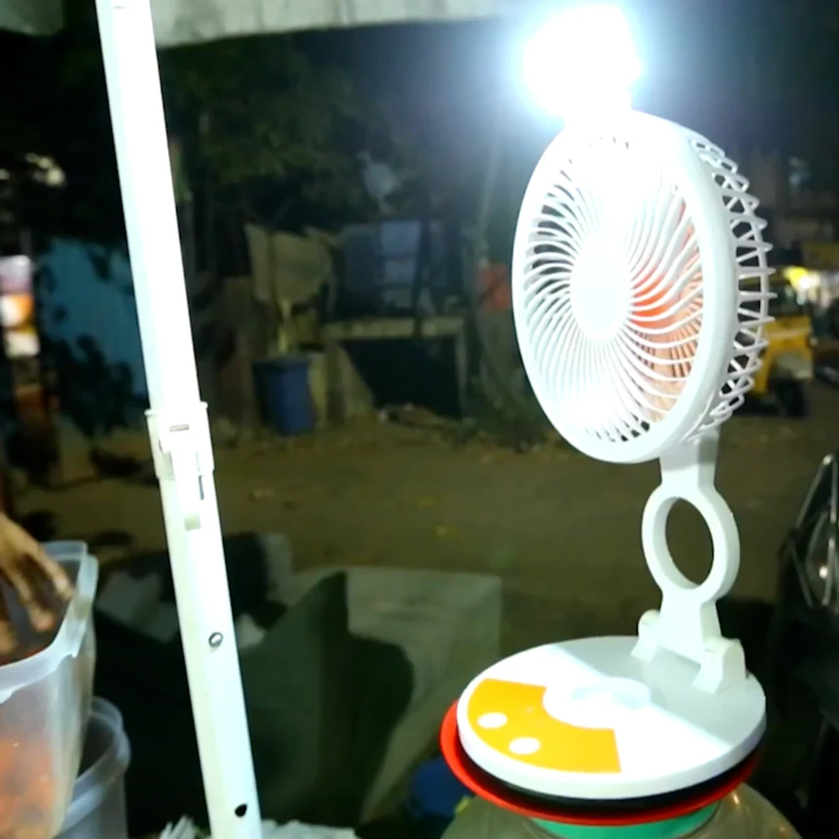 RECHARGEABLE TABLE FAN WITH LED LIGHT - Image 6